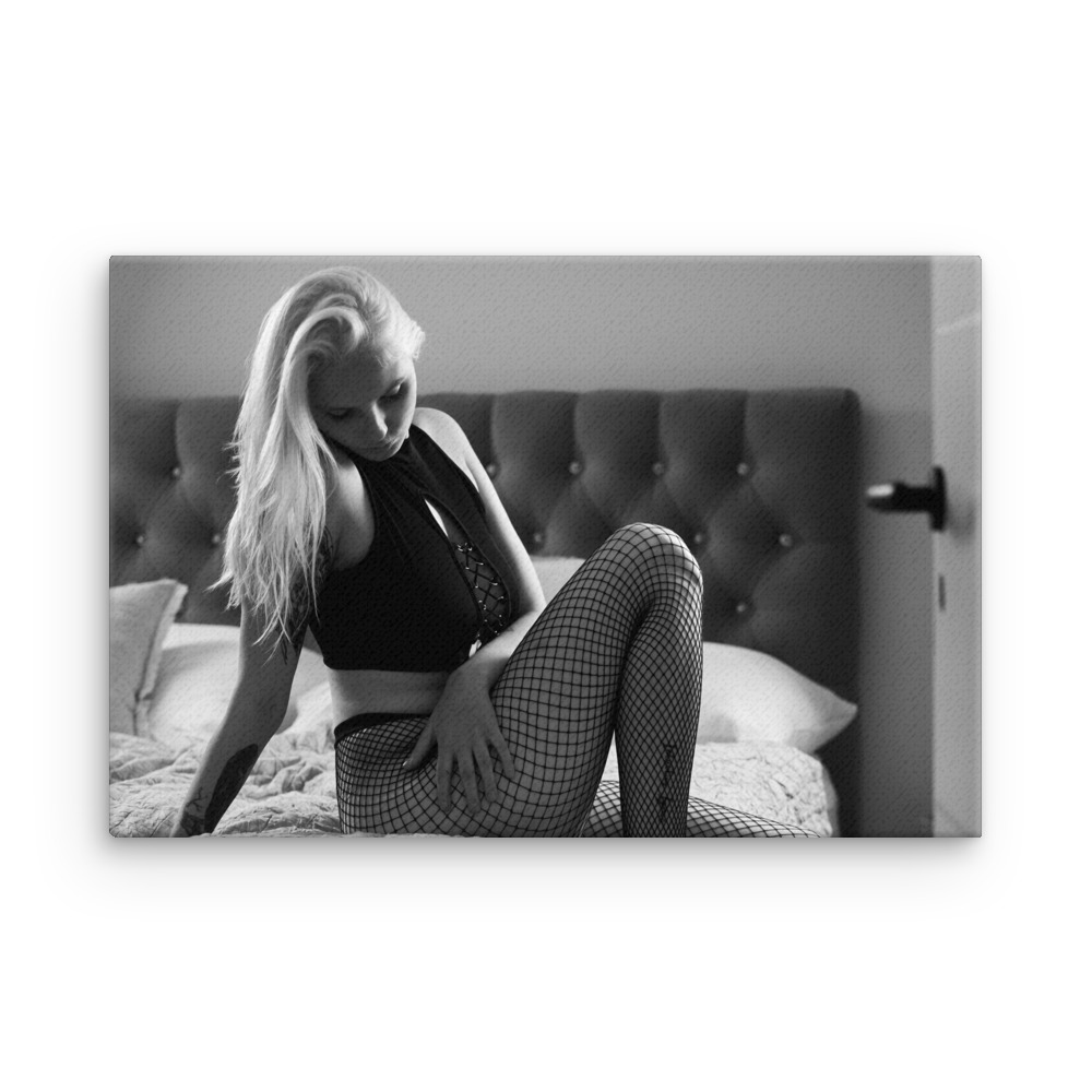 Kristyna Thin canvas - Image 8