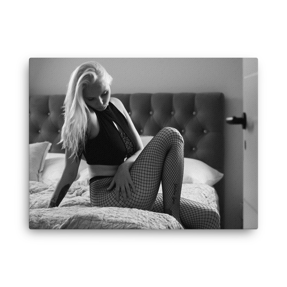 Kristyna Thin canvas - Image 5